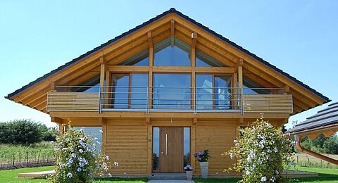 Moderne Häuser in Holzbauweise von Wiese & Heckmann