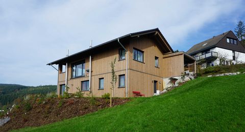 Holzhaus mit Lärchenfassade als Ferienhaus